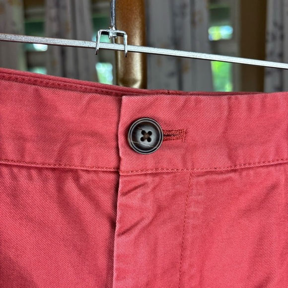 Hawker Rye Nantucket Red Flat Front Shorts with Classic Style - Picture 7 of 8